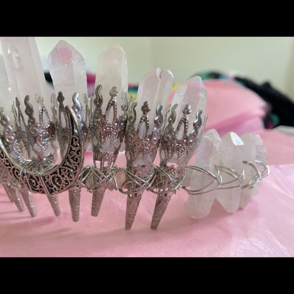 Tiera , Reiki charged angel aura quartz - Picture 3 of 7